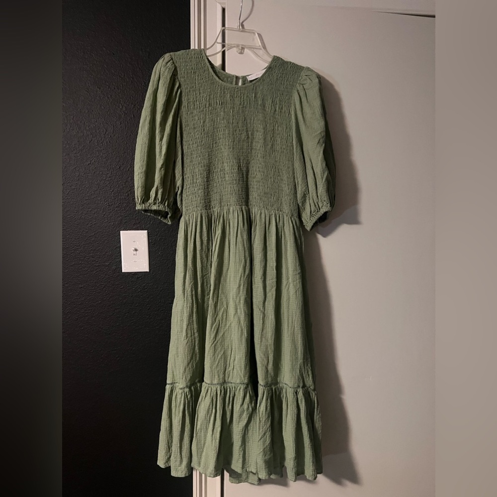 Smocked boutique midi dress!!